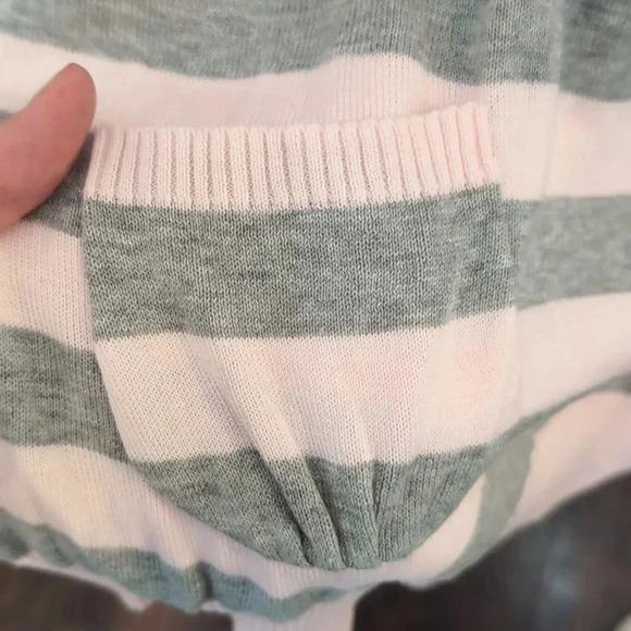 Tommy Hilfiger Women's Stripped Vneck Sweater - Picture 4 of 7